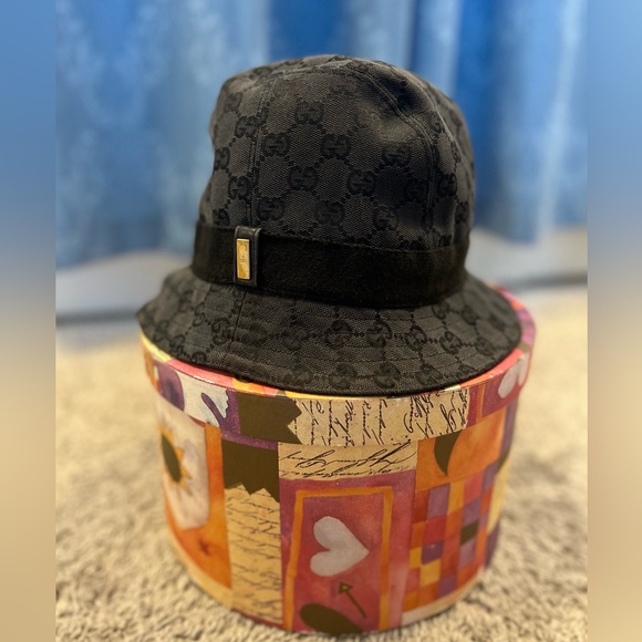 Pre-Owned Gucci Bucket Hat Black. - Picture 3 of 4